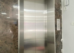 Mình cho thuê nhà đẹp, căn góc, Nguyễn Thị Định, 93m2x 4T vỉa hè 31 Tr