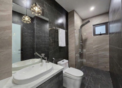 NHÀ 1 TRỆT 2 LẦU - SỔ RIÊNG - GẦN AEON TP TÂN AN - FULL NỘI THẤT – GIÁ CHỈ 2 TỶ 3