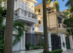 Bán BT Song lập 180m2 gần trường Singapore, khu ở yên tĩnh trong Ciputra. Giá 64 tỷ.