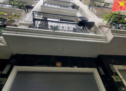 Bán nhà Ngọc Lâm,Long Biên 5 tầng,48m,mt4m oto đỗ cửa nhỉnh 12 tỷ