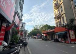 50M² – PHỐ HOÀNG NHƯ TIẾP – Ở CỰC SƯỚNG – Ô TÔ ĐỖ CỬA – CHỦ MỚI XÂY TÂM HUYẾT