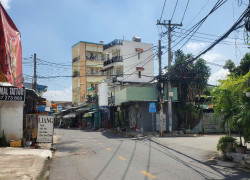 CẦN BÁN MẶT TIỀN KINH DOANH ĐƯỜNG 385, LÊ VĂN VIỆT, GIÁ 3,x TỶ