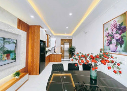Bán nhà Trương Định 5 Tầng Thang Máy Mới Kính Koong 42m Nhỉnh 8 Tỷ