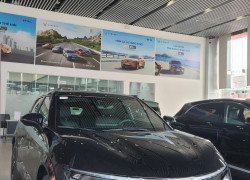 VF7 đen huyền bí