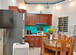 SÁT MẶT TIỀN NGUYỄN KIỆM, GẦN 50M2, NGANG 4.6M, 3 TẦNG 4PN, nhỉnh 6 tỷ