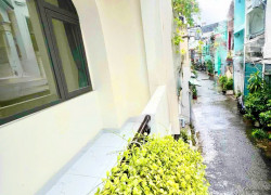 Bán nhà Q10, thông CMT8, oto trong nhà, 44M2, cao 2 tầng 2 phòng: Nhỉnh 6 Tỷ.