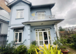 Nhà Đà Lạt đẹp, Cô bán nhà ở Đà Lạt sân vườn rộng mê cam kết giá rẻ nhất khu vực