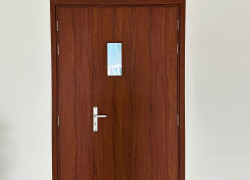 Mẫu cửa nhựa composite cho phòng ngủ tại Phú Nhuận