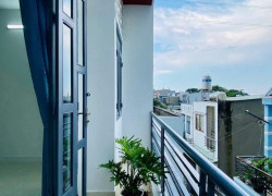NHÀ HẺM XE HƠI THÔNG TỨ TUNG - NGANG 4.5 BỀ THẾ - NỞ HẬU TÀI LỘC