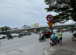 🥳 HOÀNG QUỐC VIỆT - NHÀ 2 MẶT NGÕ - SÁT MẶT PHỐ - KINH DOANH - OTO VÀO NHÀ