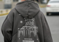 Áo hoodie local brand nổi tiếng cực chất tại Việt Nam 2025
