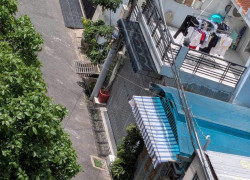 Nhà đẹp khu phân lô, hẻm nhựa 8m 1 sẹc sát mặt tiền* Ngang 5 x 17,5m gồm 1 trệt 2 tầng sân thượng trước sau