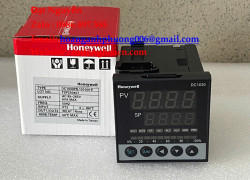 DC1030PR‑101000‑E Bộ điều khiển PID/Nhiệt độ 72×72 mm