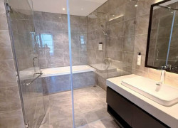 Cần bán Cắt Lỗ 800tr căn hộ 2Pn 68m2 View Biển tại chung cư The Sapphire, Bao biển Bến Đoan, Hạ Long.