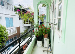NHÀ ĐẸP 3 TẦNG, XE HƠI SÁT NHÀ, PHẠM VĂN HAI, NHỈNH 7 TỶ