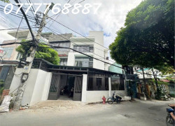 Bán tòa CDVH 200m2 đất 4 tầng 18 phòng, HĐT 100tr/ tháng giá mềm