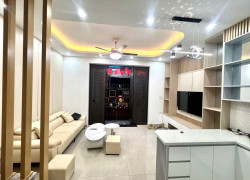 Bán nhà ngõ 120 vĩnh tuy 36m 5 tầng giá 6 tỷ 7