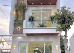 Cần bán nhà 1 trệt 2 lầu tại Thủ Dầu Một – Sổ riêng, giá siêu mềm