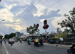 Bán nhà Trần Xuân Soạn (xe hơi đỗ cửa); 3,5x11m; nhà 2 mặt hẻm; sổ hồng; 4,5 tỷ