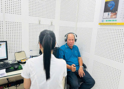  Tai nghe tiện lợi nhưng cũng đầy hiểm họa cho thính lực