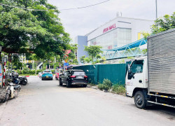 bán nhà Cổ Linh, 81m x 5 tầng, mặt tiền 5.2m, gara, thang máy, kinh doanh, nở hậu