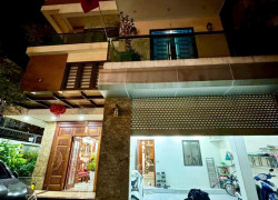 TIN ĐƯỢC KHÔNG? Nhà riêng Trương Định, 100m, Mặt tiền 8m, ô tô, giá chào chi 7.5 tỷ LH0886962299