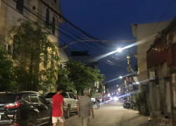 ĐỐI DIỆN BẾN XE NƯỚC NGẦM, LÁNG GIỀNG VIỆT BA, LINH ĐẦM 
Ô TÔ TRÁNH CHỈ 4 TỶ