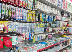 Cửa hàng đồng giá vừa khai trương cần 1 số bạn bán hàng, tạp vụ