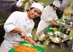 Quán cần tuyển 2 NAM phụ bếp đi làm liền