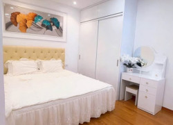 Chính chủ Bán Căn hộ 2pn 76m2 Tầng cao Ban công dài View Biển trung tâm Du lịch Bãi Cháy, Hạ Long.