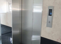 Mình cho thuê nhà lô góc, mới, Nam Trung Yên; vỉa hè 98m2* 5T- 30 Tr