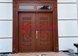Cửa chính thép vân gỗ