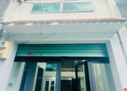 Tuyệt vời! Dựa trên thông tin bạn cung cấp, đây là một vài tiêu đề gợi ý, đáp ứng các yêu cầu của bạn:

**Gợi ý
