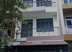 90m2 - Giá 16.5 tỷ - 4 tầng - 5PN - đường Số 8 KDC Ven Sông, Q7