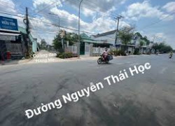 Bán nhanh miếng đất mặt tiền đường lớn
