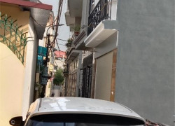 Cạnh Nhổn Nhà 3  tầng Dân xây, lô góc, morning vào, 4.x tỷ
