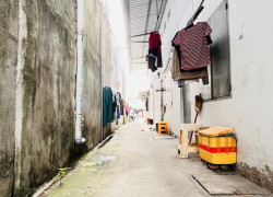 Bán nhà MT Thị Trấn Tân Hiệp ,Hóc Môn ,  DT 216m2 . Giá chỉ  8.2 tỷ (TL).
