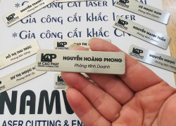 cắt - khắc laser thẻ tên inox theo yêu cầu tại Nam Việt