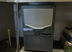Máy làm đá viên 50kg – ZH105Y
