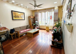 Nhà đẹp 50m 5 tầng phố Bồ Đề, Long Biên, Hà Nội