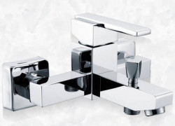 Củ Sen Tắm Nóng Lạnh Inox 304 Bóng CODOR 8015B