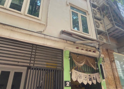 Nhà Nghĩa Tân, Cầu Giấy, DT 96m, 3 tầng , mặt. tiền. 10 mét,  thuận tiện kinh doanh.