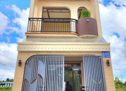 NHÀ MỚI HOÀN THIỆN ĐƯỜNG 7A KHU ĐÔ THỊ MINH LINH, PHƯỜNG THANH ĐỨC, VĨNH LONG
