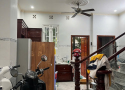 BÁN NHÀ 1 TRỆT 2 LẦU CÒN MỚI, CÓ 4 PHÒNG NGỦ, 3 NHÀ VS GẦN PHẠM THÁI BƯỜNG PHƯỜNG 4 VĨNH LONG
