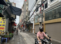 Nhà Mỹ Đình, lô góc, dân xây 40m2, 5 tầng, chào 7.1 tỷ có thương lượng
