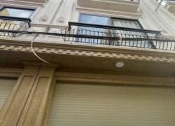Bán nhà Phố Trạm,Long Biên 6 tầng,40m,mt4.7m oto vào nhà nhỉnh 10 tỷ