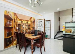 NHÀ 4 TẦNG LUNG LINH FULL NỘI THẤT XỊN XÒ - KHU DÂN CƯ ĐỒNG BỘ CAO TẦNG - SÁT CÔNG VIÊN LÀNG HOA - HẺM XE HƠI TỚI CỬA -