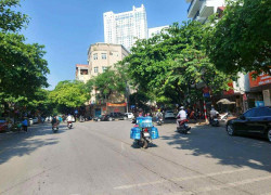 bán nhà mặt phố Ngọc Lâm, 60m, gần ngã tư Ngọc Lâm-Hồng Tiến, cách cầu Chương Dương 5 phút lái xe