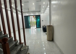 Cho thuê nhà Vinaconex 3 Trung Văn làm văn phòng, 100m2, 5 tầng, thang máy