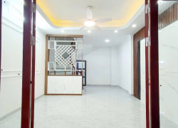 NHÀ ĐẸP MỚI TINH . Cổ Nhuế - Bắc Từ Liêm 35m 6 tầng mặt tiền 4,3m 7,25 tỷ 
sổ đỏ vuông vắn cất két .